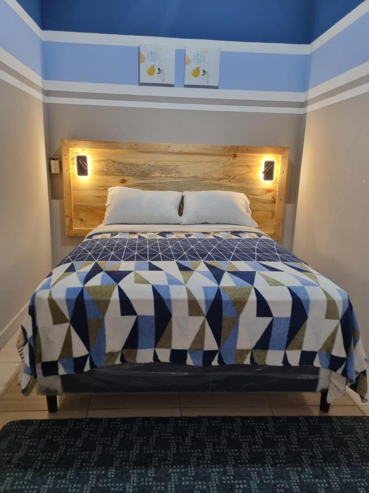 Hostal Corazon De San Pedro San Pedro de la Laguna Extérieur photo